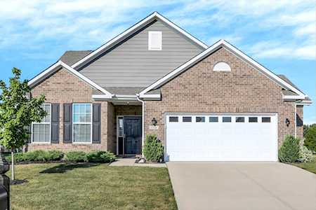 8948 Stone Grove Ct Mccordsville, IN 46055