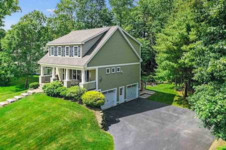 2 Locke Ln Seabrook, NH 03874