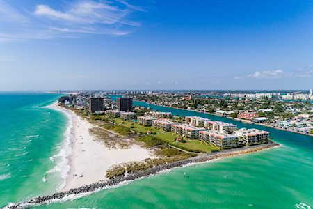7537 Bayshore Dr #406 Treasure Island, FL 33706