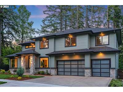 4520 SW 59th AVE Portland, OR 97221
