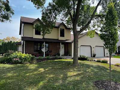 702 Kickapoo Place De Pere, City of De Pere, WI 54115-3717