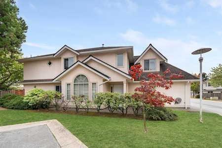10000 Fisher Gate #120 Richmond, BC V6X 3W8