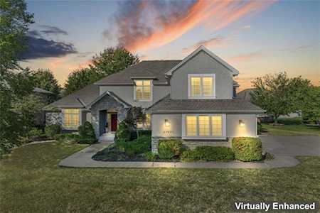 4420 NE Hideaway Dr Lee's Summit, MO 64064