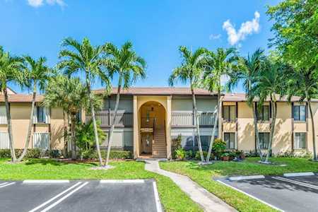 813 Sky Pine Way #D1 Greenacres, FL 33415
