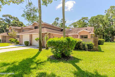 100 Laughing Gull Court Daytona Beach, FL 32119