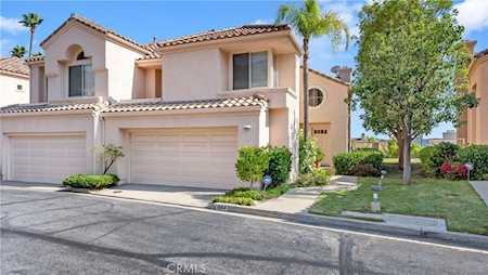 1884 Caminito De La Montana Glendale, CA 91208