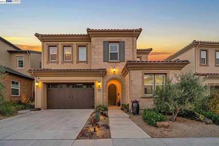7230 Oak Ridge Ct Dublin, CA 94568