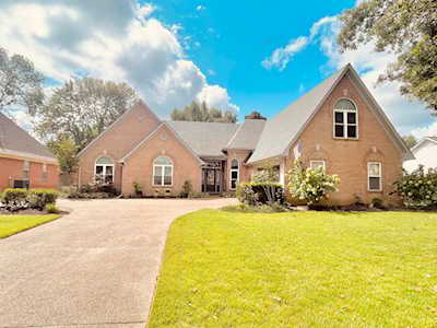 133 S Cottonwood Cir Collierville, TN 38017