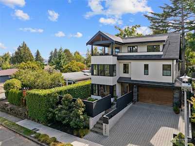 6353 NE 61st St Seattle, WA 98115