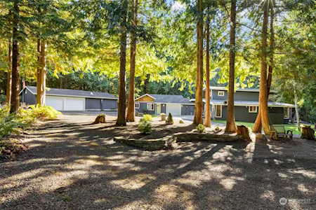 6955 NW Ioka Dr Silverdale, WA 98383