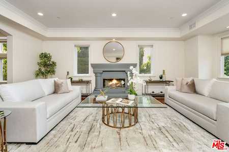 2997 N Beverly Glen Circle Los Angeles, CA 90077