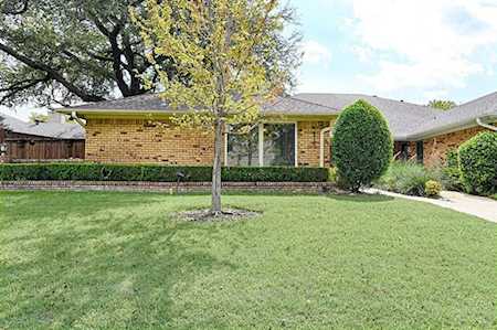 2930 Country Place Drive Carrollton, TX 75006