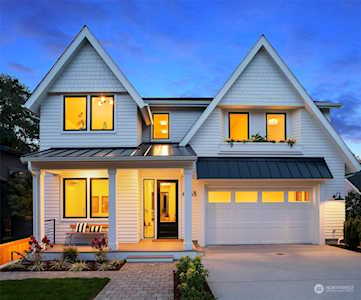 6853 27th Ave NE Seattle, WA 98115