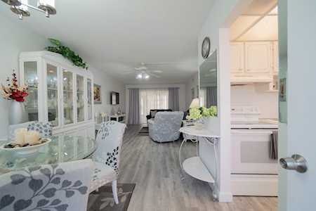 2102 NE 1st Way #104 Boynton Beach, FL 33435