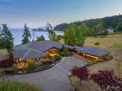 222 Reeder Bay Ln Coupeville, WA 98239