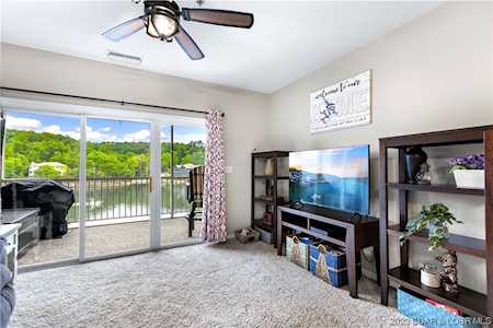138 Oak Harbor Dr Camdenton, MO 65020