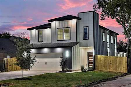 2018 Houston Street Grand Prairie, TX 75050