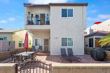 737 Jamaica Ct #2 San Diego, CA 92109