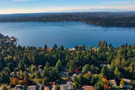 6520 W Mercer Way Mercer Island, WA 98040
