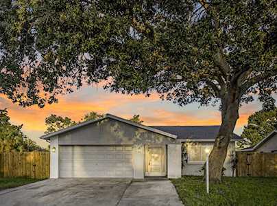 1467 Chesterfield Dr Dunedin, FL 34698