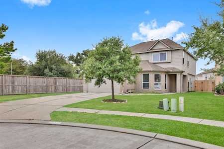 16824 Infield Ct Conroe, TX 77385
