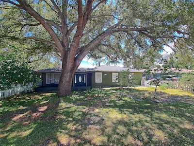 3210 W Hartnett Ave Tampa, FL 33611