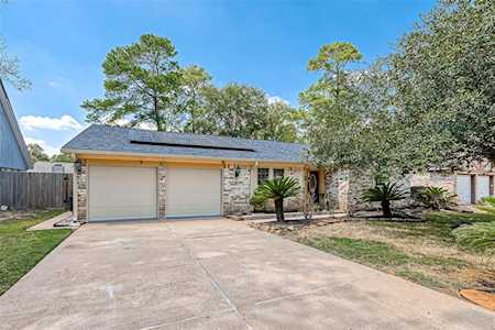 22215 Walnut Valley Dr Spring, TX 77389