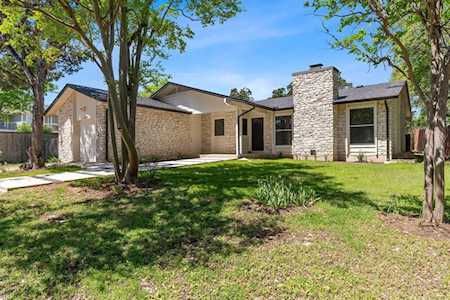 6210 Mountain Shadows DR Austin, TX 78735