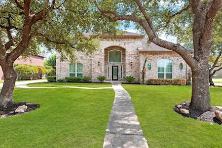 5323 Handbrook Dr Houston, TX 77069