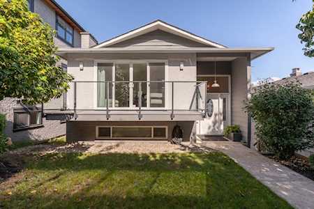 455 E 22nd Avenue Vancouver, BC V5V 1T9