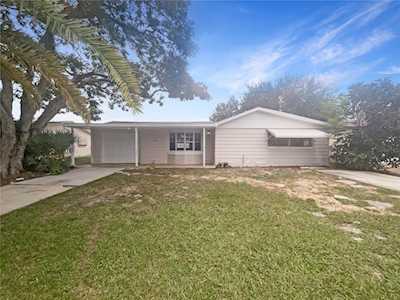 3025 Lloyd Dr Holiday, FL 34691