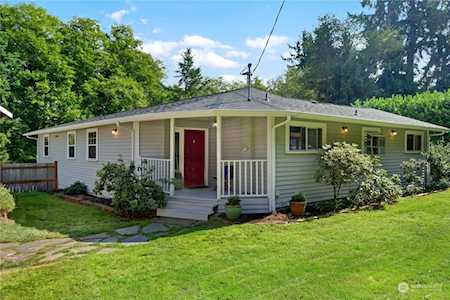 6350 Blakely Ave NE Bainbridge Island, WA 98110