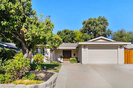 4761 Oakhollow Drive Sacramento, CA 95842