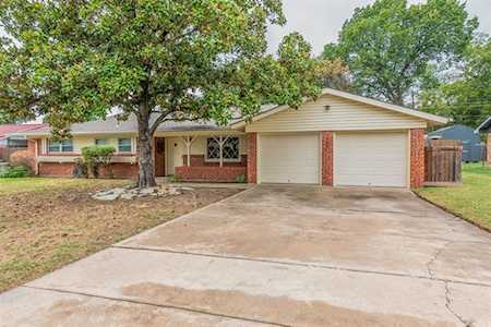 1137 Mary Drive Hurst, TX 76053