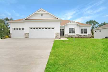 1610 Stoneham Drive Mishawaka, IN 46544