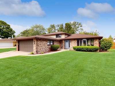 18W720 80th Place Downers Grove, IL 60516