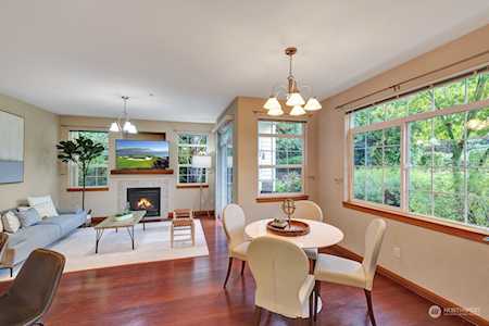 1855 Trossachs Blvd SE #2302 Sammamish, WA 98075