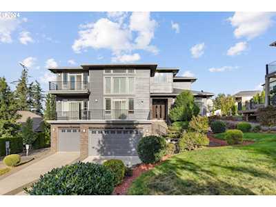 3232 37th CT Washougal, WA 98671