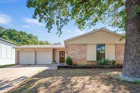 4815 Crest Drive Arlington, TX 76017