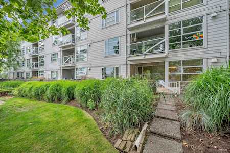 1990 E Kent Avenue South #112 Vancouver, BC V5P 4X5