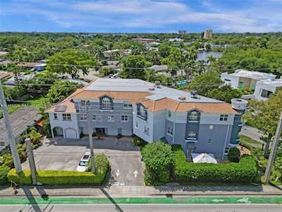 1837 N Dixie Hwy Fort Lauderdale, FL 33305