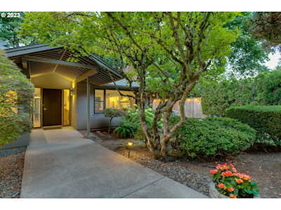 4925 SW Humphrey Park CRES Portland, OR 97221