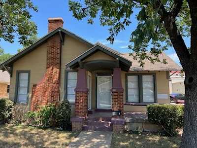 2525 Dell Street Fort Worth, TX 76111