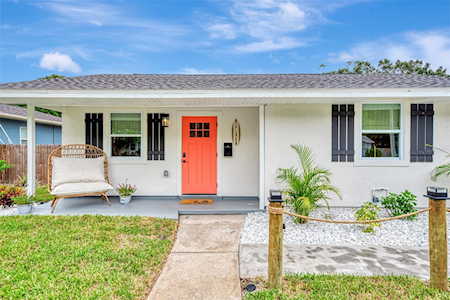 1403 29th St W Bradenton, FL 34205