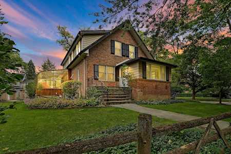 2300 Thornwood Ave Wilmette, IL 60091