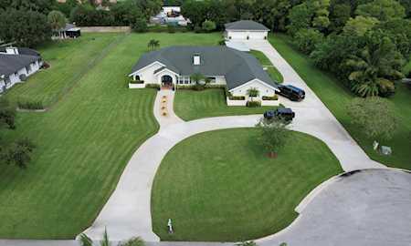 4974 Waverly Woods Terrace Lake Worth, FL 33463