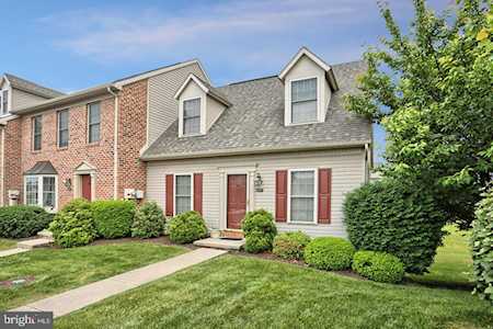 147 Hunters Ridge Dr Harrisburg, PA 17110