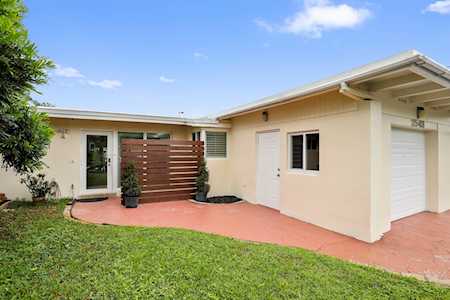 2543 Flamingo Ln Fort Lauderdale, FL 33312