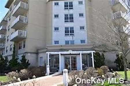 260 Beach 81st St #4P Rockaway Beach, NY 11693
