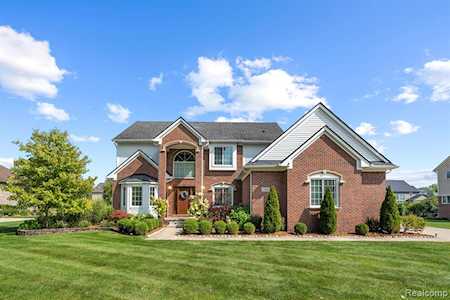 1006 Huntsville Dr Canton Twp, MI 48187